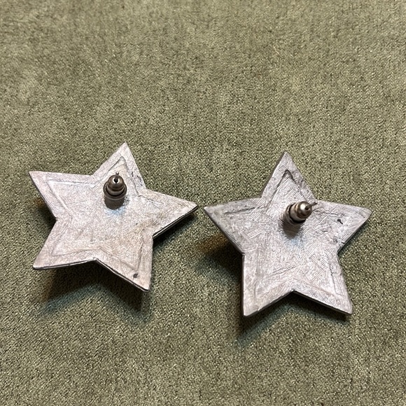 Southwestern Style Star Earrings - Picture 3 of 3